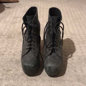 Lita Jeffrey Campbell's